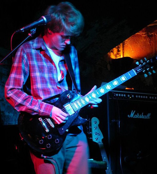 VIKTOR CHOMIAK, support ADAM PAVLÍČEK — Café Kampus (čtvrtek 28. dubna 2016, 20:00) VIKTOR CHOMIAK, support ADAM PAVLÍČEK — Café Kampus (čtvrtek 28. dubna 2016, 20:00)
